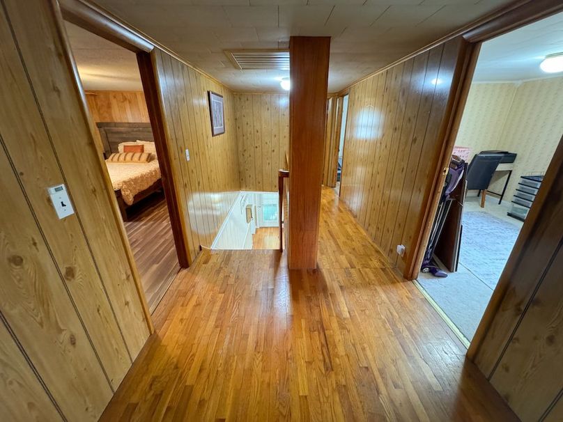 Doddridge, WV 15.68 AC Bonnett-24